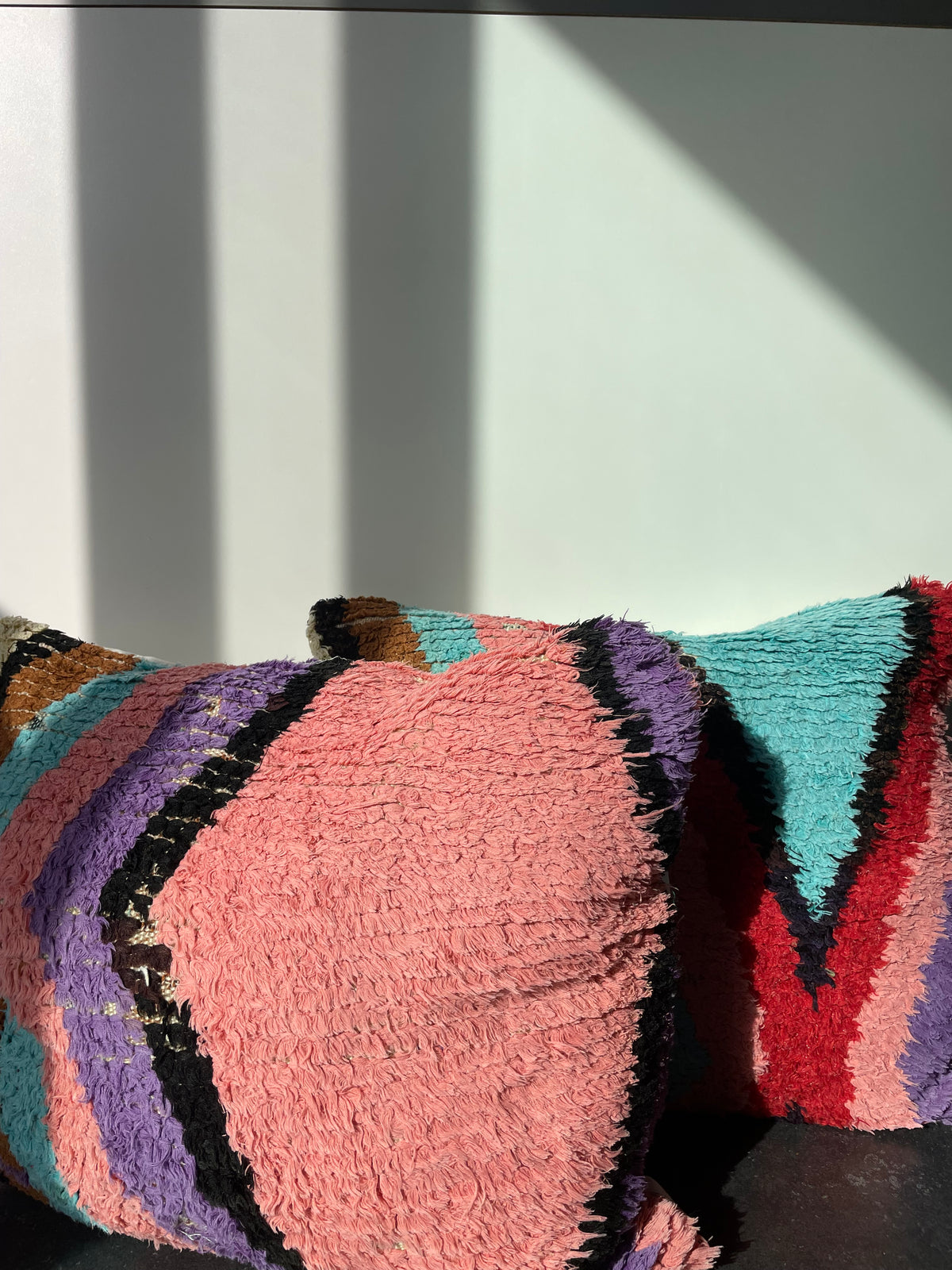 Uniek handgemaakt Marokkaans kussen in kleurrijk textiel - 45x60