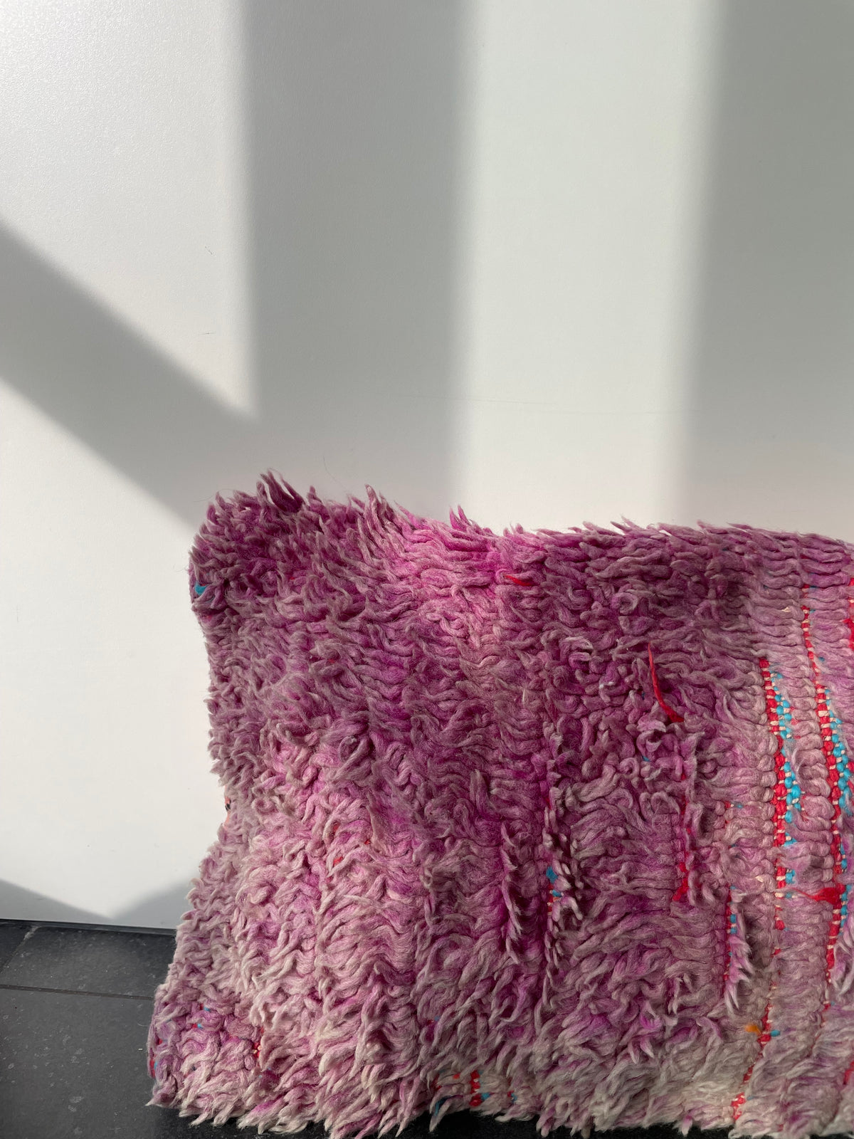 Handgemaakt roze Berberkussen dubbelzijdig - 35x60