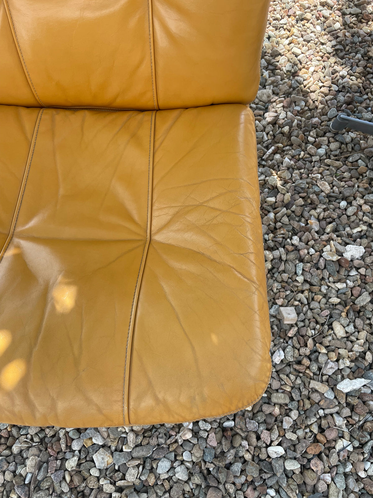 Set van 2 vintage okergele draaifauteuils