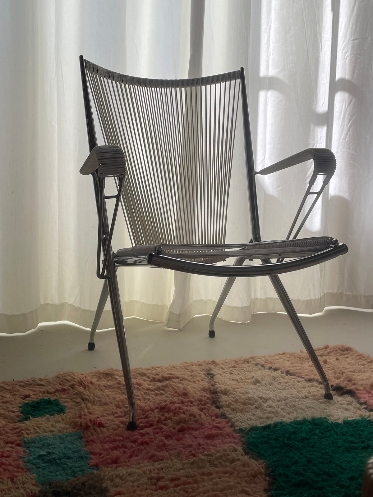 Vintage scoubidou fauteuil met chromen frame – jaren 60/70