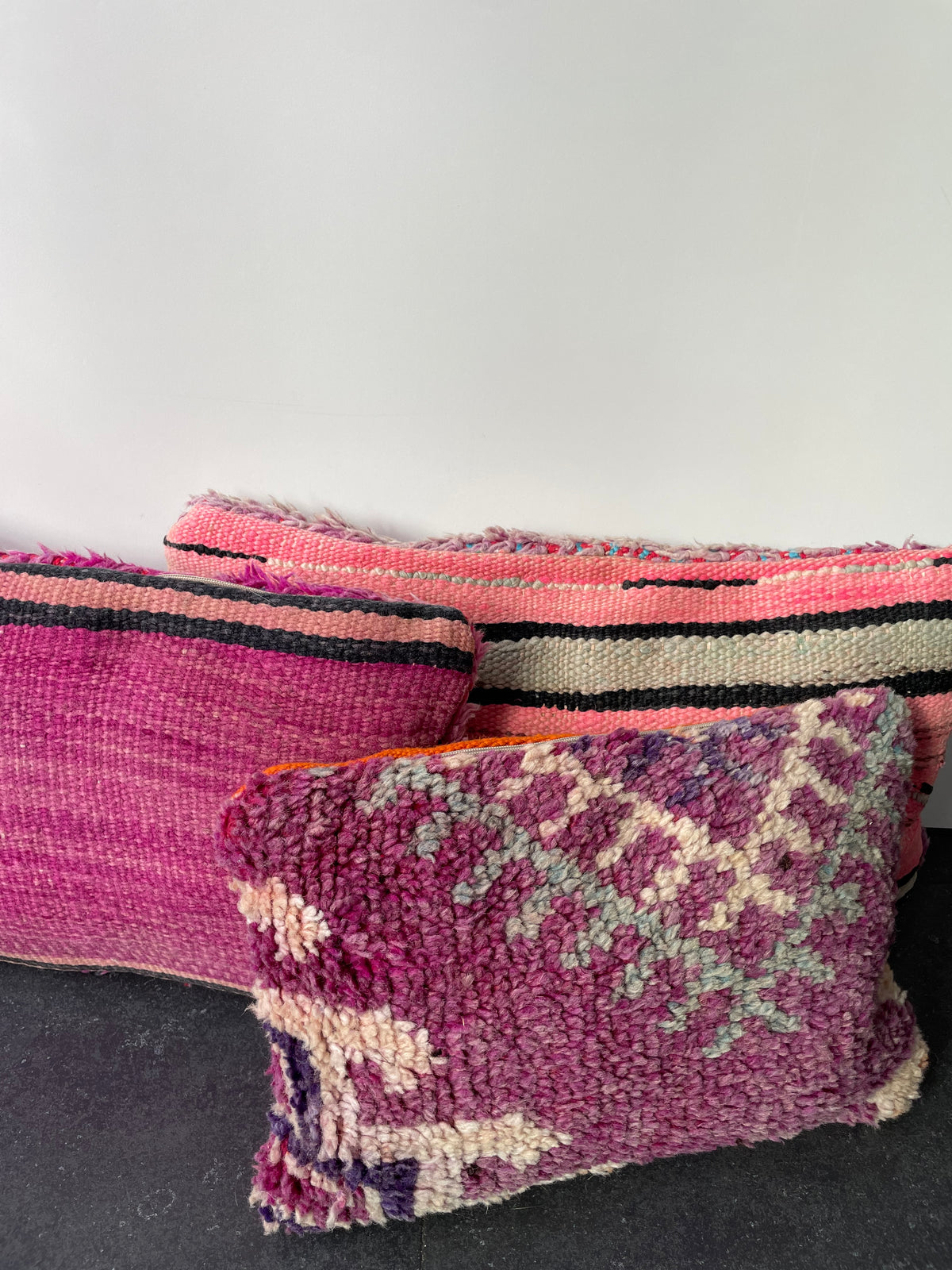 Handgemaakt roze Berberkussen dubbelzijdig - 35x60