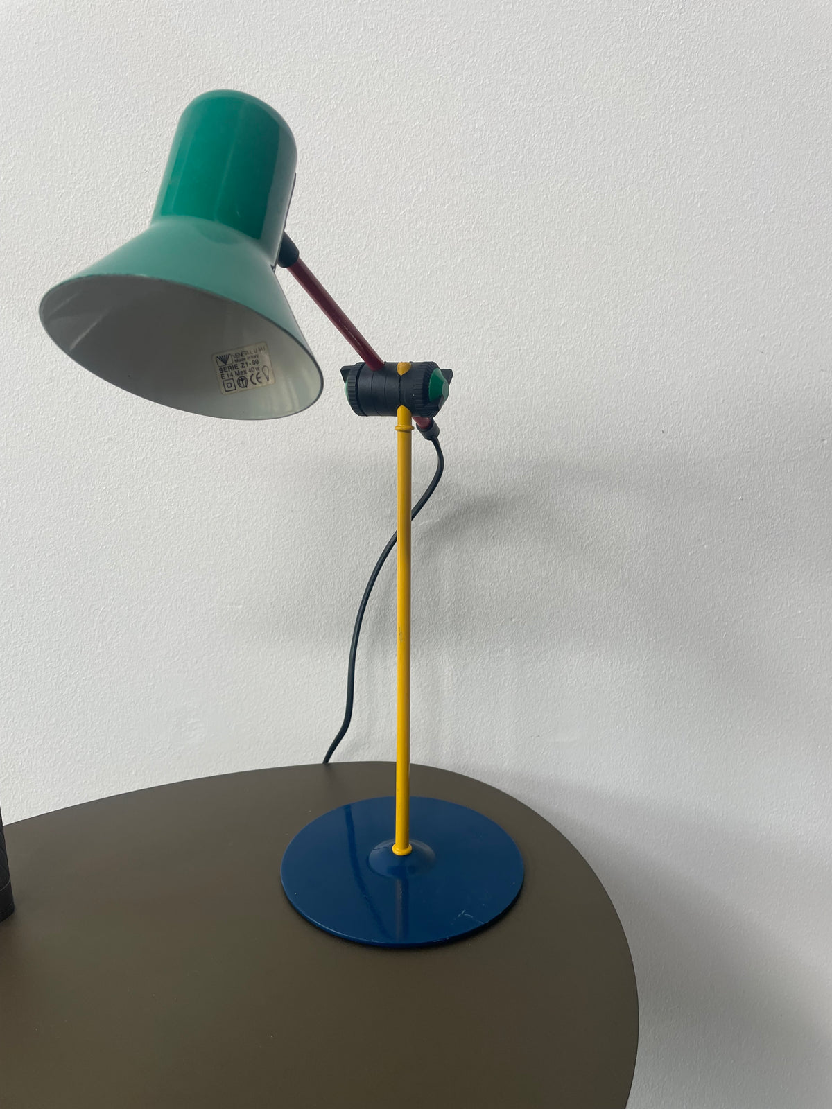 Vintage Veneta Lumi Memphis bureaulamp – Italië, jaren 80