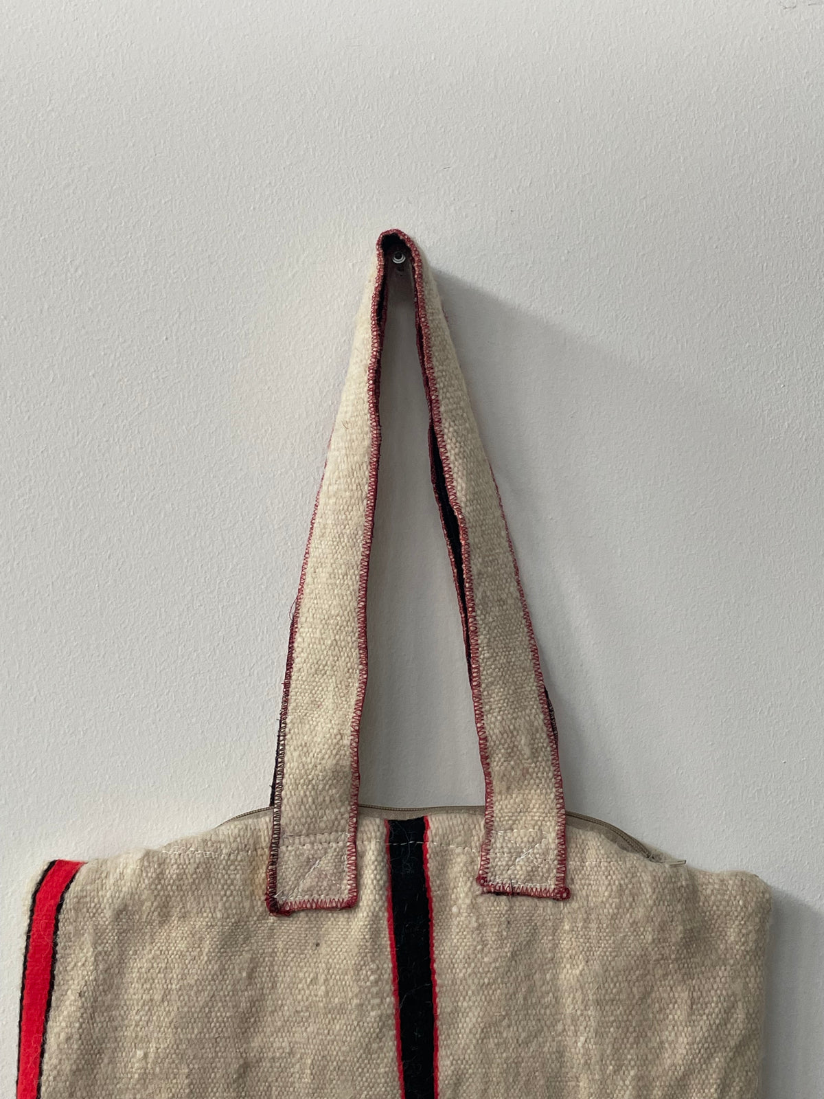 Handgemaakte Berber shopper met oranje-zwart detail 40x35