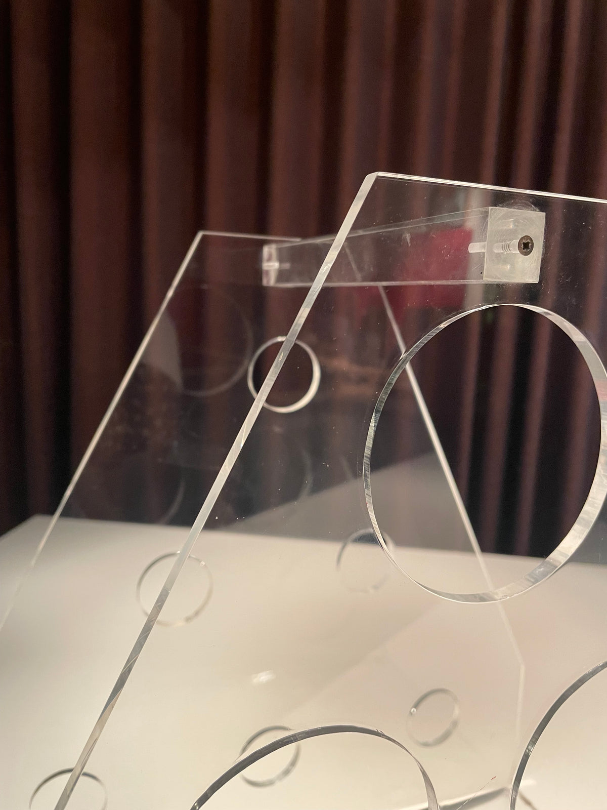 Vintage Lucite wijnrek – 6 flessen – Space Age jaren ’70
