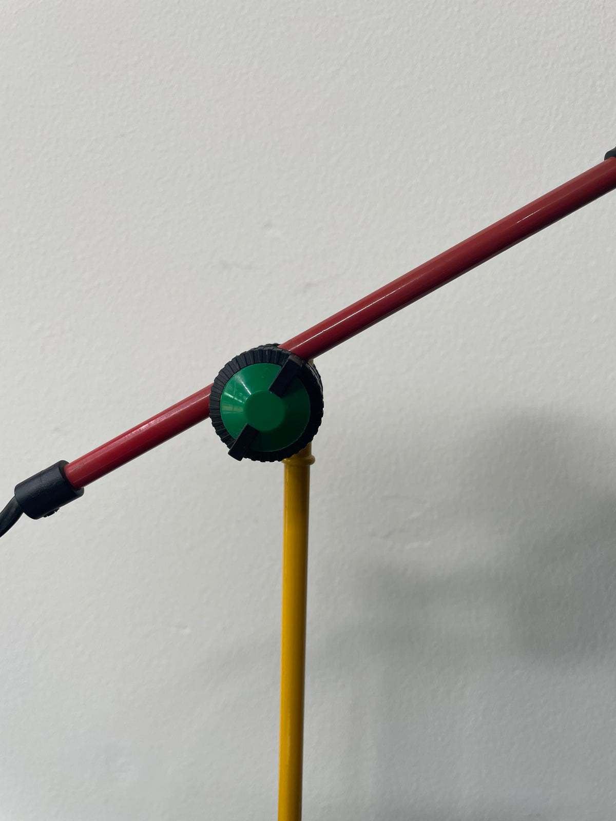 Vintage Veneta Lumi Memphis bureaulamp – Italië, jaren 80